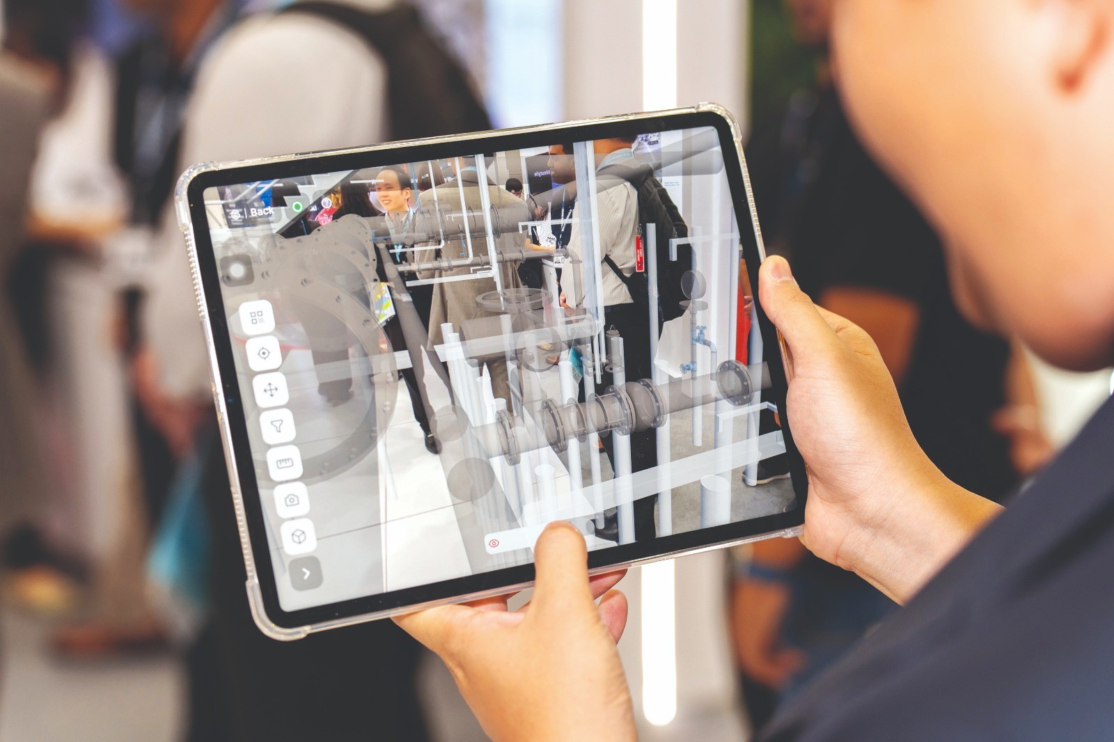 モーダルウィンドウで表示します。